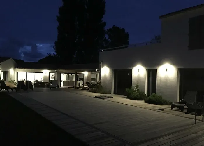 L'ile De Lumiere